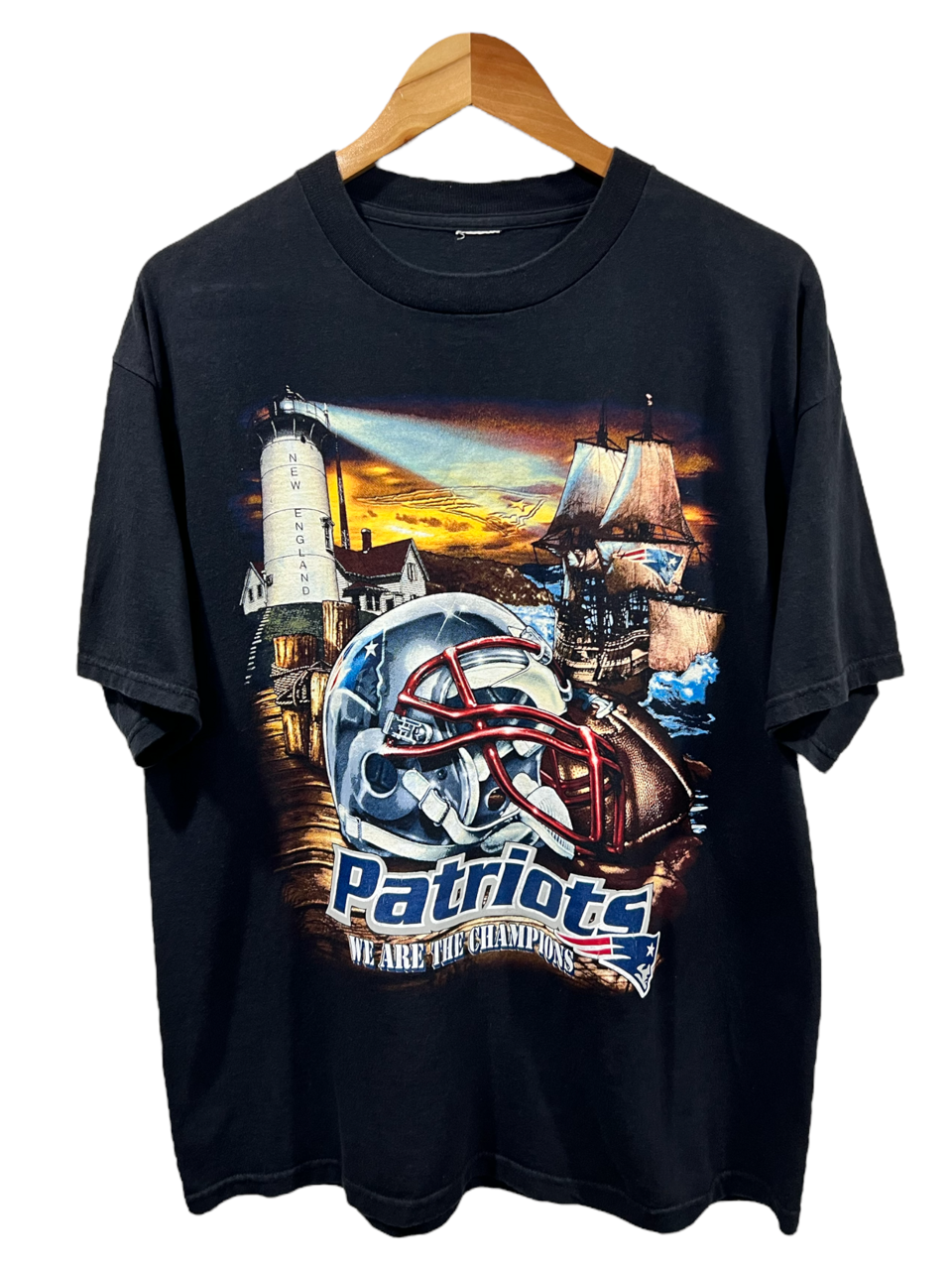 NEW ENGLAND PATRIOTS VINTAGE 80s GARAN NFL FOOTBALL HELMET TSHIRT ADULT  MEDIUM NWT – The Felt Fanatic