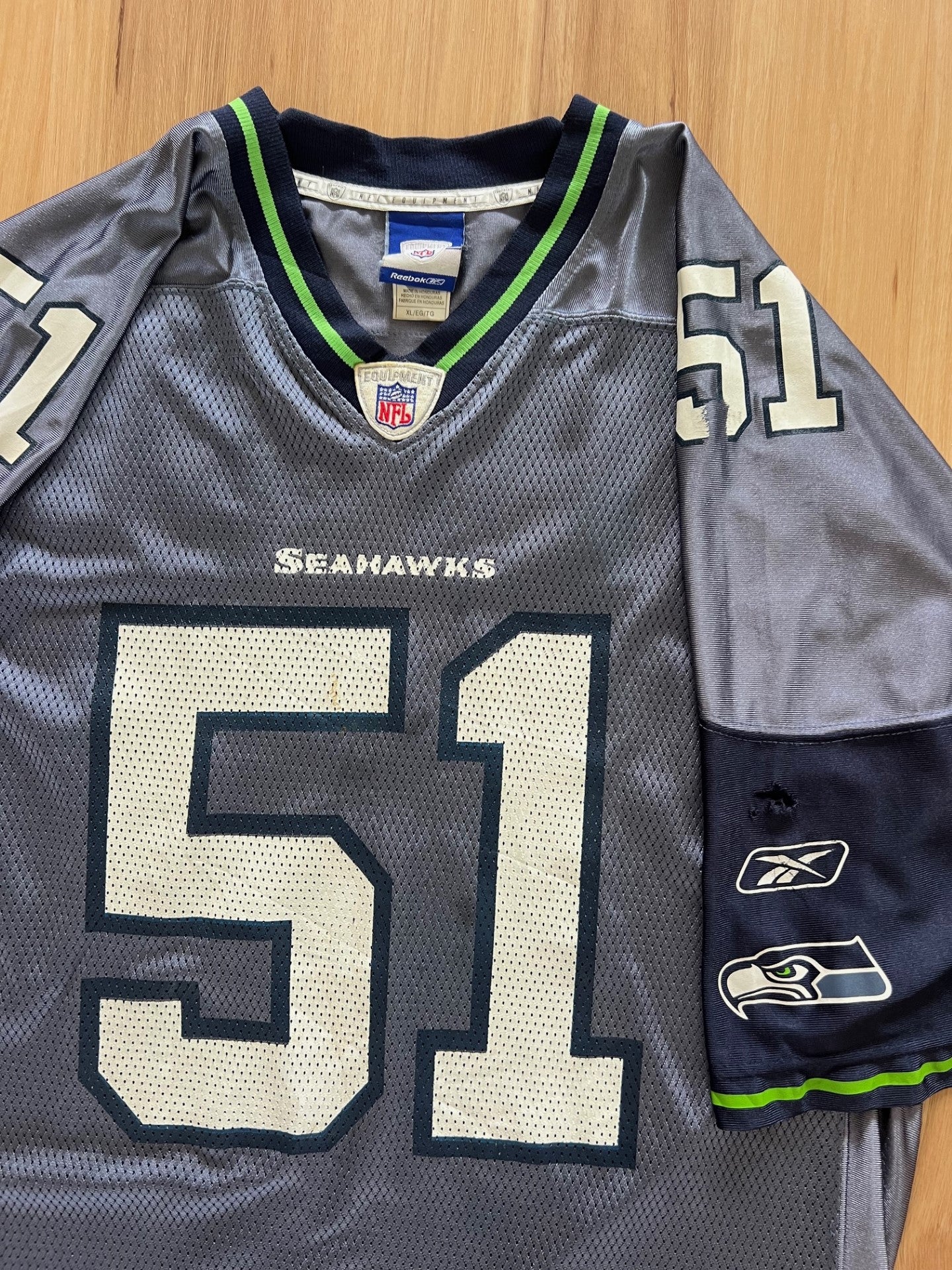 Vintage Seattle Seahawks Lofa Tatupu NFL Jersey (2XL)